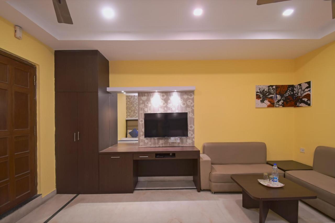 Hotel Jingle Inn Колката Екстер'єр фото