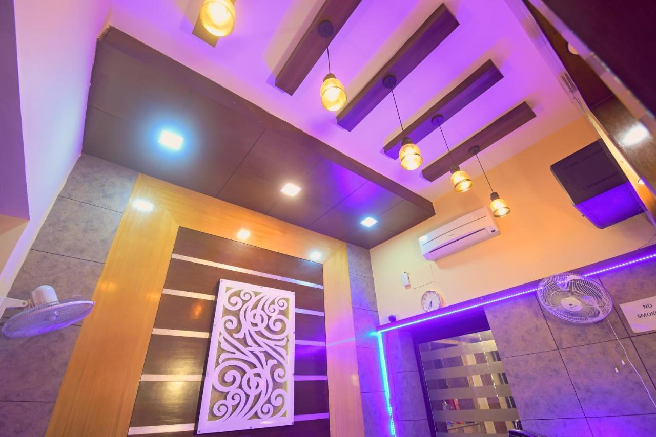 Hotel Jingle Inn Колката Екстер'єр фото